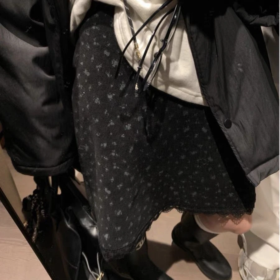 复古加绒碎花灯芯绒半身裙女2025冬季新款a字高腰百搭气质短裙子