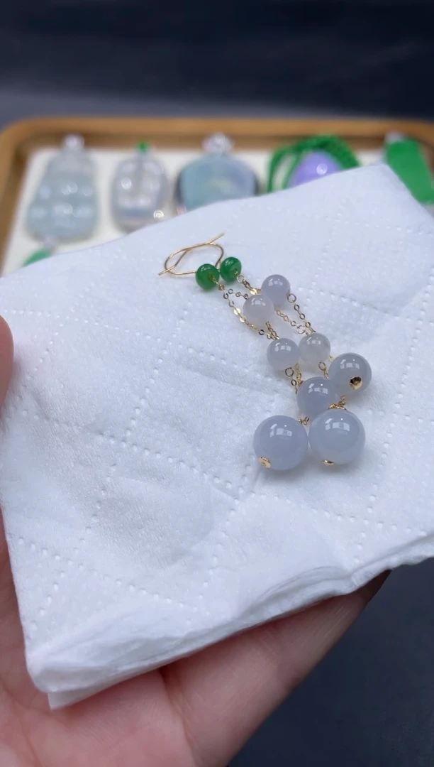 【闪购商品】翡翠耳饰18K金镶嵌34.........