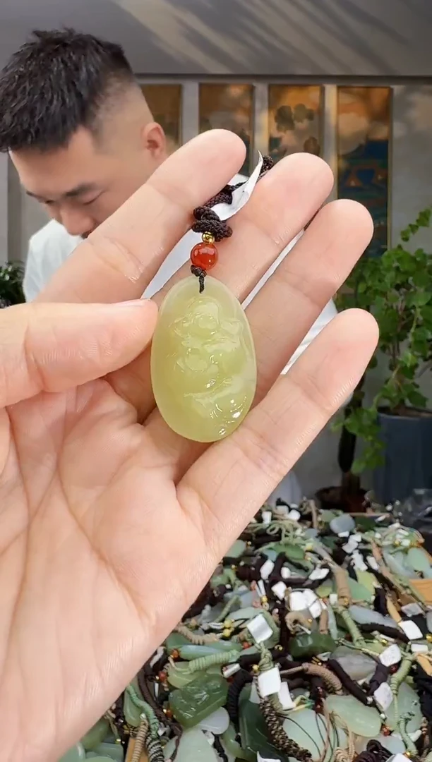 未镶嵌和田玉挂件拍一发一