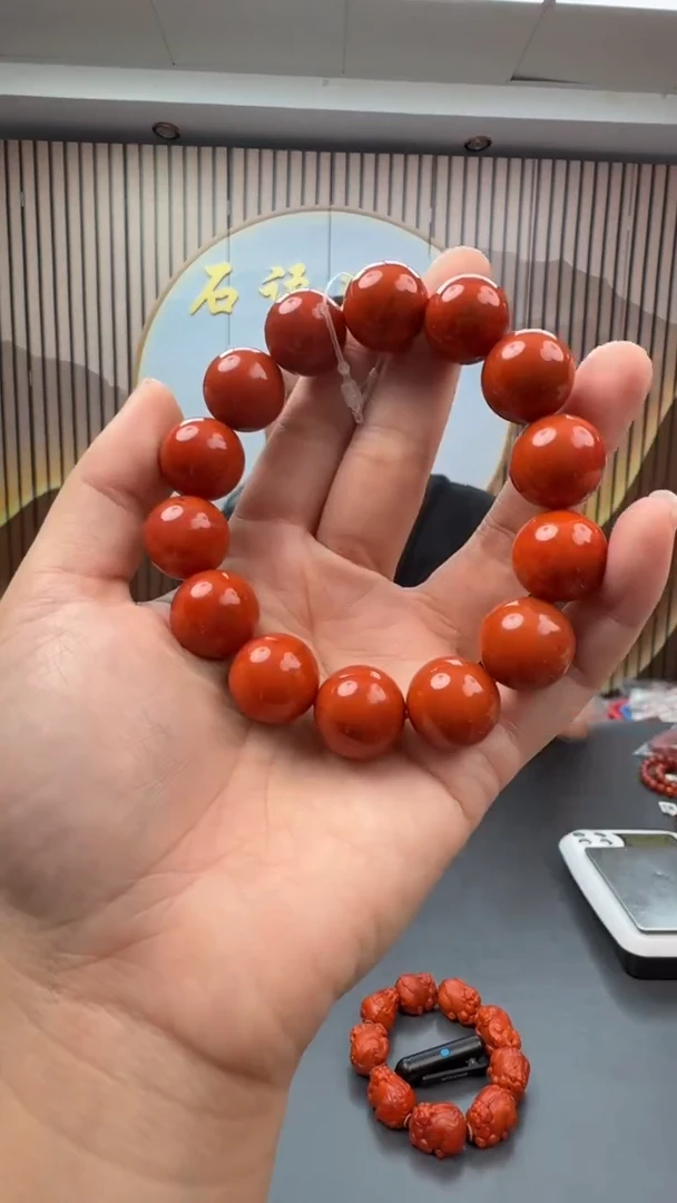 未镶嵌手串南红玛瑙017ZB1028产品一个