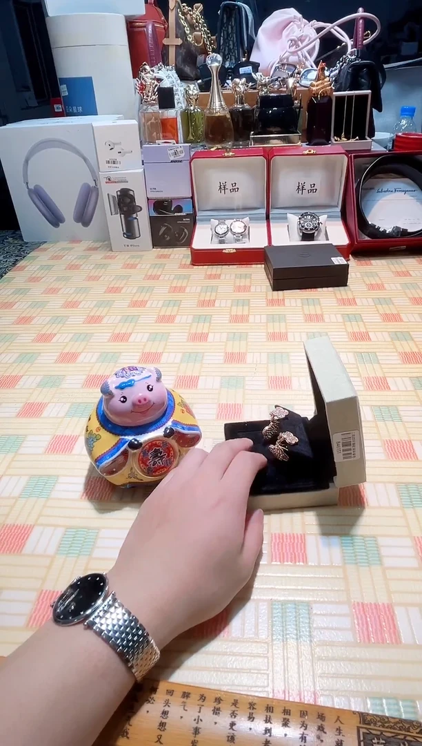 瓷片瓷器 库房到期 全部地板价@@1