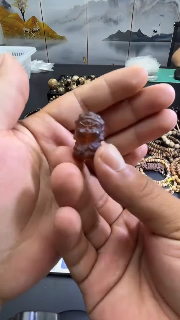 裸石琥珀未镶嵌41
