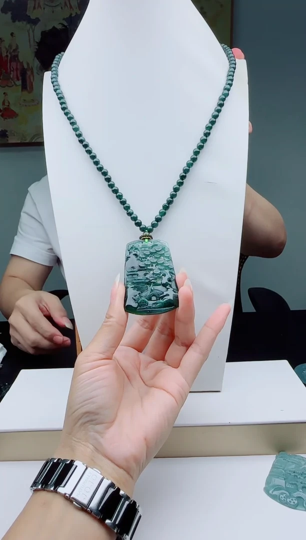 颈饰未镶嵌翡翠多样性发其一