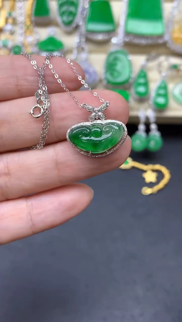 翡翠18K金镶嵌颈饰366-中国好珠宝