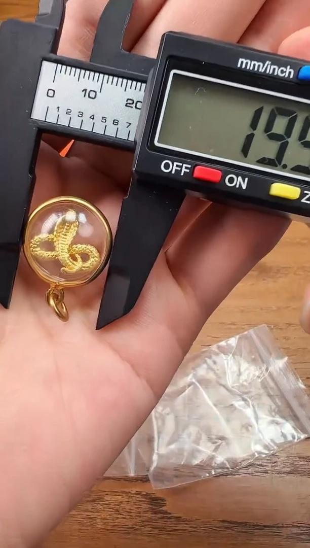 【闪购商品】琉璃颈饰【 肖钟出品 】