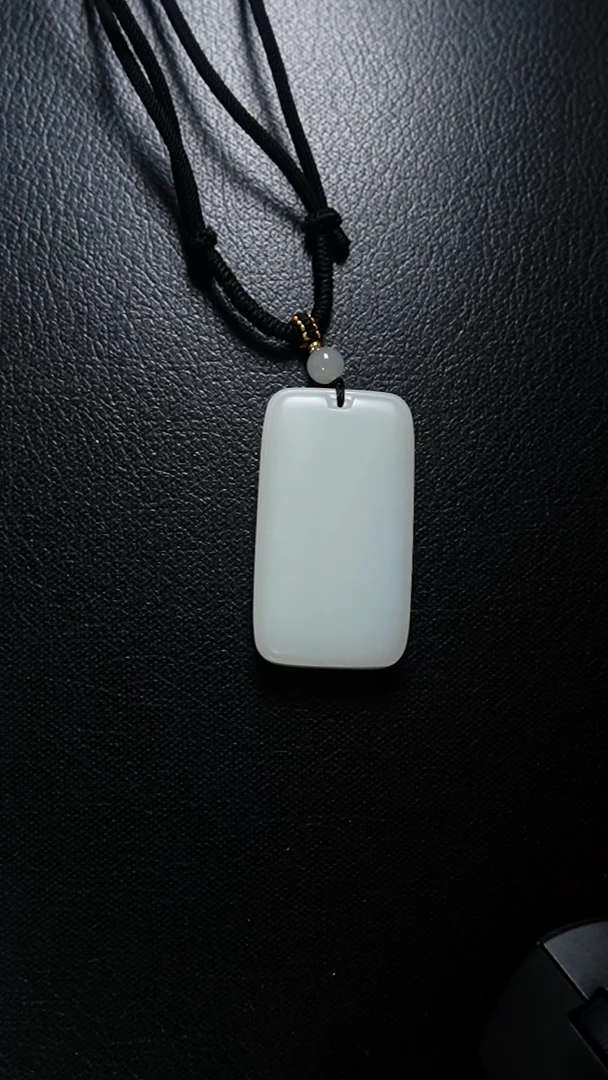 【闪购商品】和田玉颈饰未镶嵌无事牌