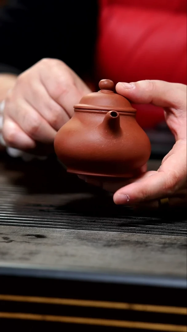 【闪购商品】紫砂茶壶11-半手红降坡潘壶150cc