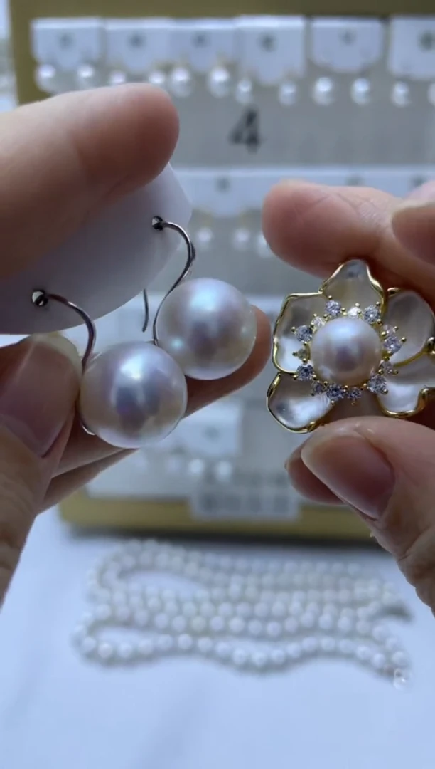 银S925镶嵌耳饰淡水珍珠63