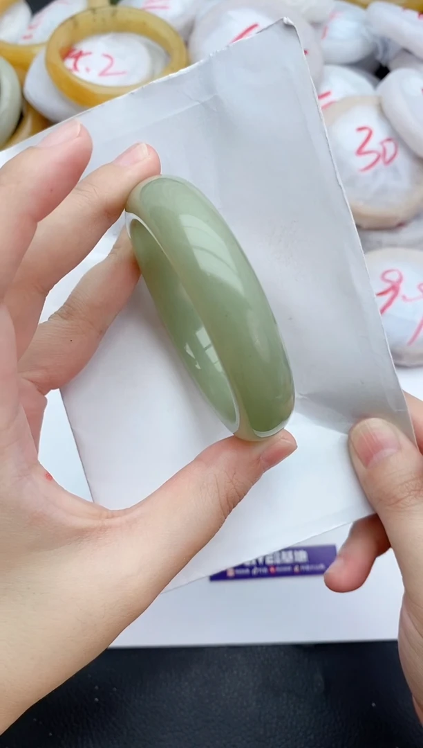 未镶嵌手镯石英质玉333+56/57