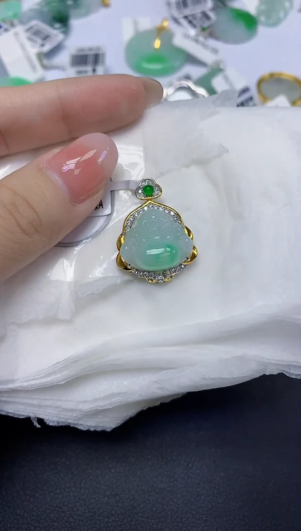 颈饰未镶嵌翡翠天然缅甸翡翠A货多样性发一件