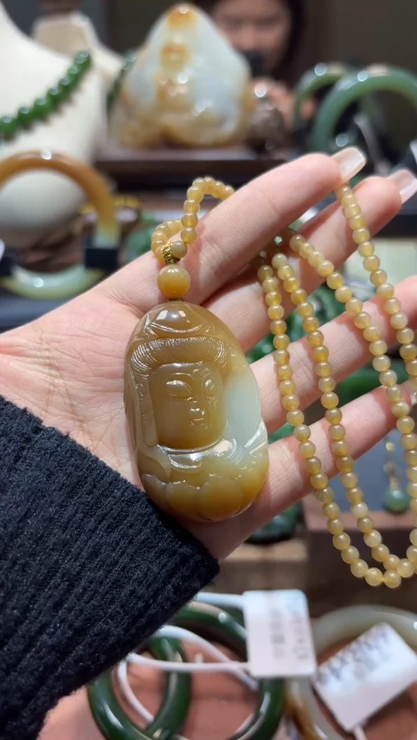 颈饰未镶嵌和田玉1