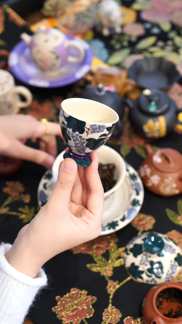 【闪购商品】瓷片紫砂葡萄藤杯子不带溜溜