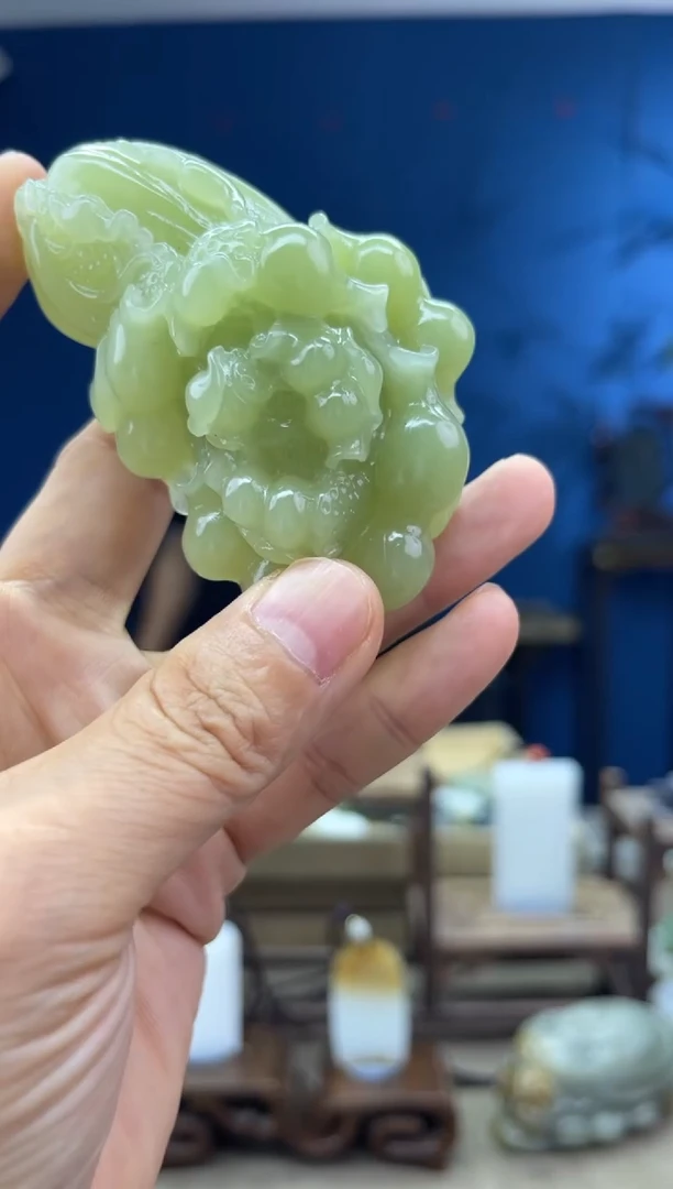 和田玉未镶嵌颈饰1