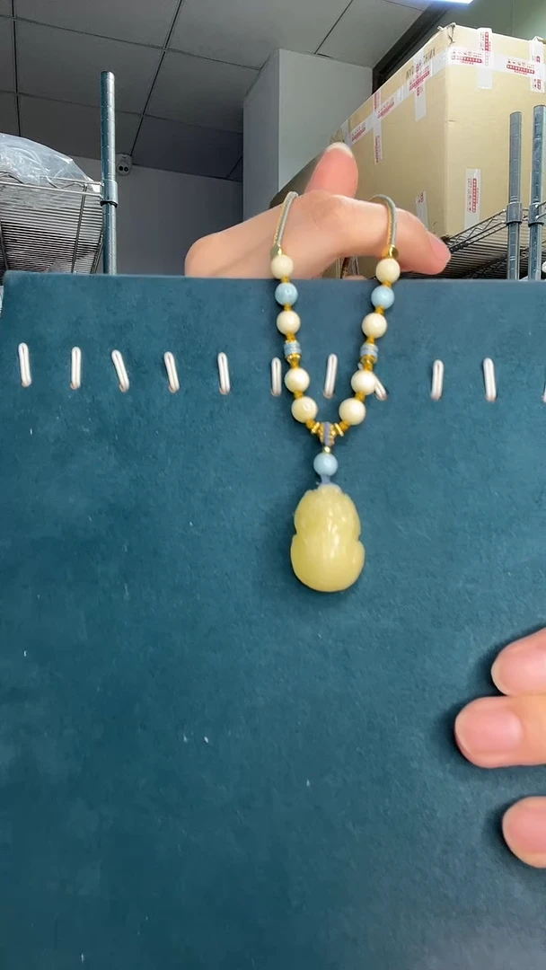 未镶嵌琥珀裸石天然蜜蜡A1458