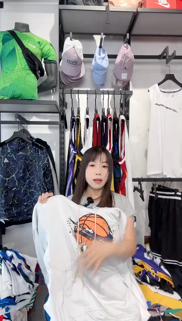 1693 编码 耐克卫衣服饰过款为准 尺码M170