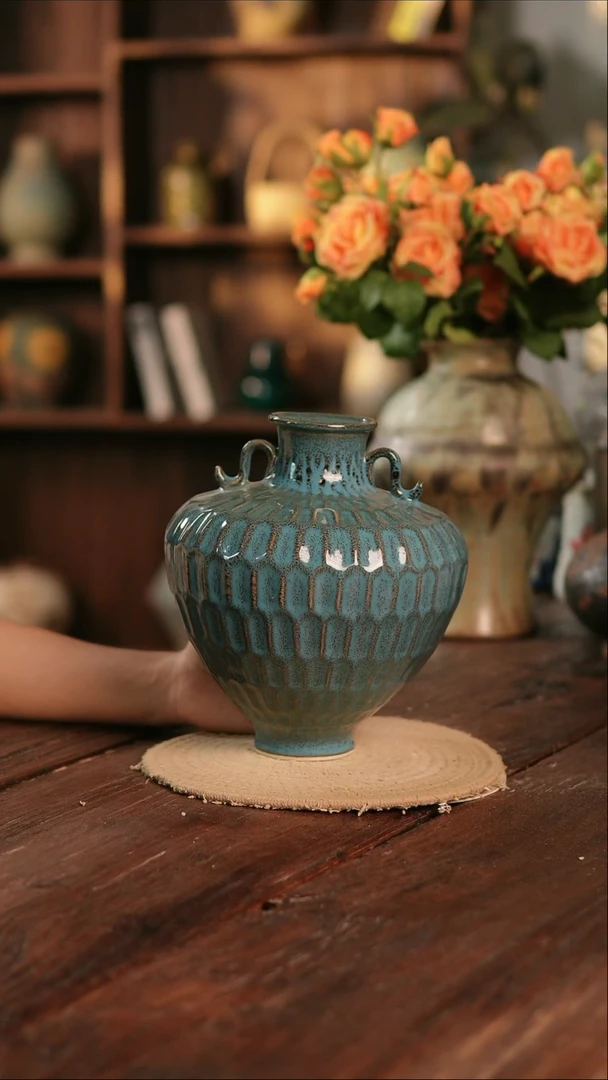 摆件31-133高25口5误差2无孔瑕疵