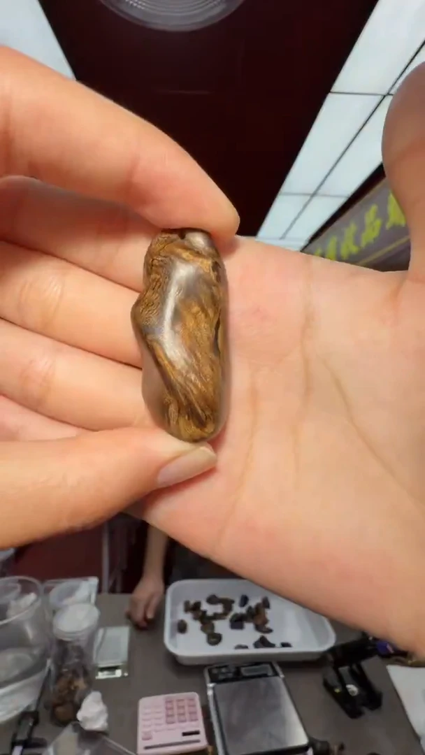 沉香吊坠多样性发一