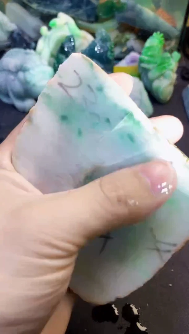 翡翠挂件未镶嵌天然翡翠043