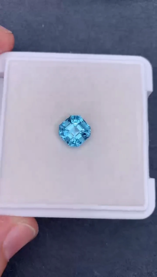 【闪购商品】海蓝宝石裸石未镶嵌3.9ct海蓝宝