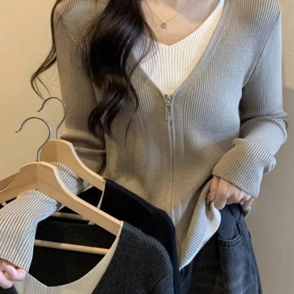假两件打底衫女针织开衫拉链外套新款简约洋气修身显瘦V领上衣潮