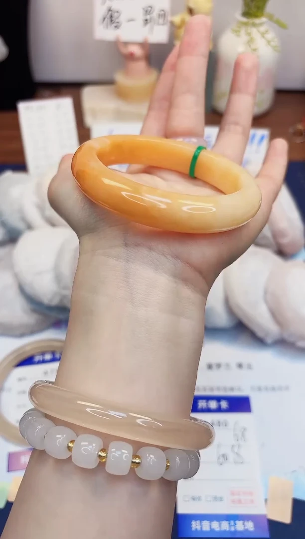 【闪购商品】石英质玉手镯未镶嵌480-财气镯-圈口60