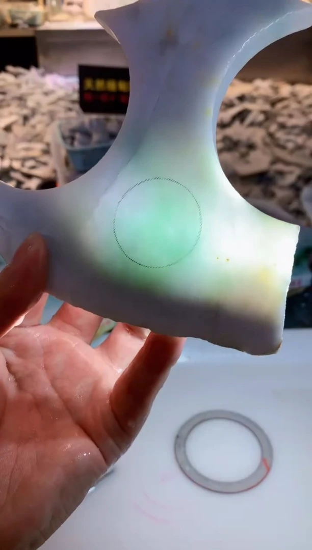 翡翠未镶嵌颈饰0朱0翡翠珠宝 368
