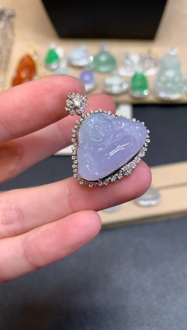 【闪购商品】翡翠颈饰18K金镶嵌佛公【无服务费】