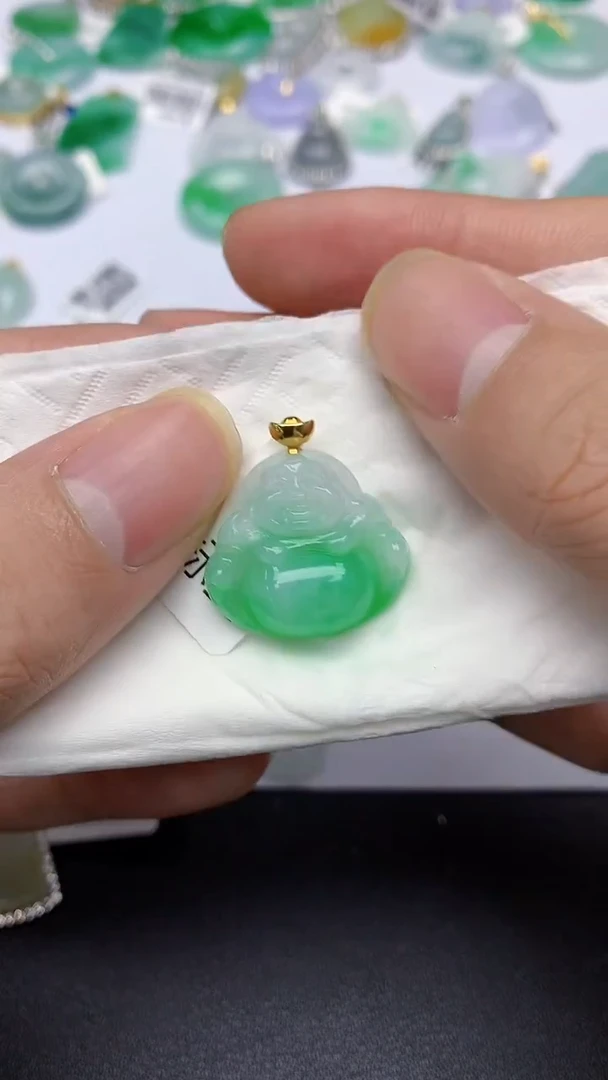 颈饰18K金镶嵌翡翠a货假一赔三支持复检百元上9元证书费自理