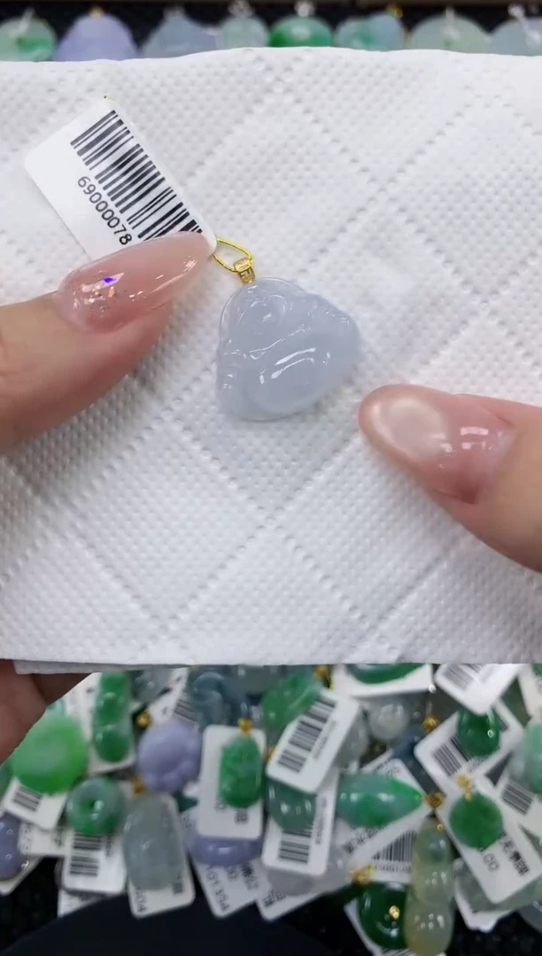 颈饰18K金镶嵌翡翠1111111111