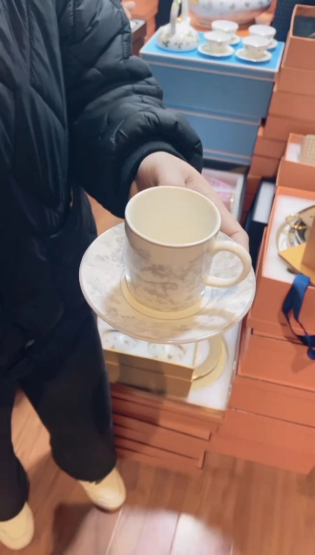 【闪购商品】杯鸿辉家品牌瓷器，京东包邮！