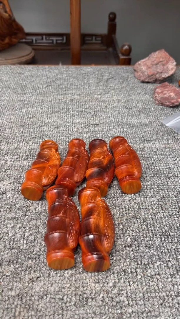 柏木（崖柏）一鸣惊人 黑骨手把件 到手一个