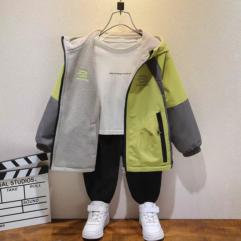 男童冲锋衣外套秋冬款2025新款宝宝双面穿外套秋冬男孩保暖加绒潮