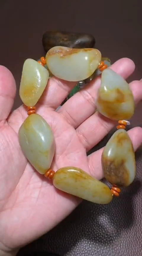 未镶嵌和田玉挂件和田玉