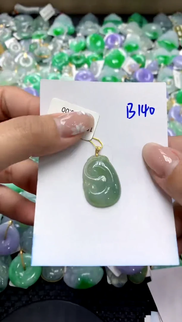 【闪购商品】翡翠颈饰18K金镶嵌1111111111111111