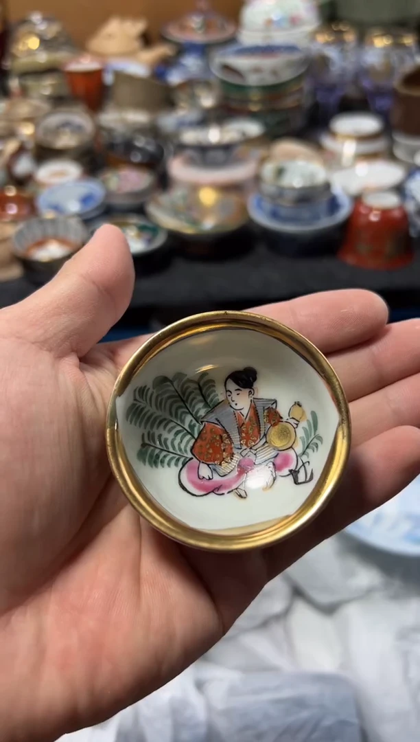 瓷片O****l夏目海外回流瓷器中古品。