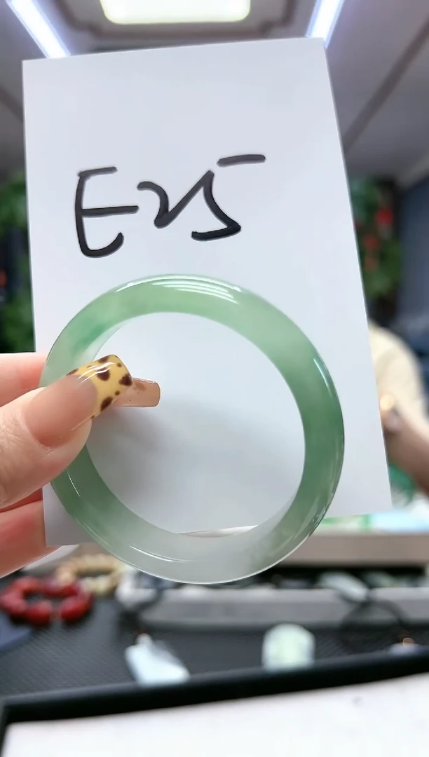 多样性发货其中发一/文创