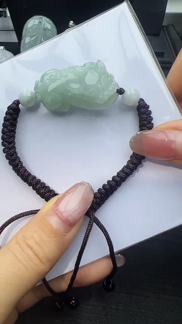 【闪购商品】翡翠手串未镶嵌貔貅