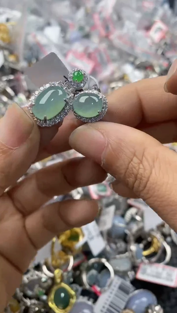 银S925镶嵌戒指翡翠777                9