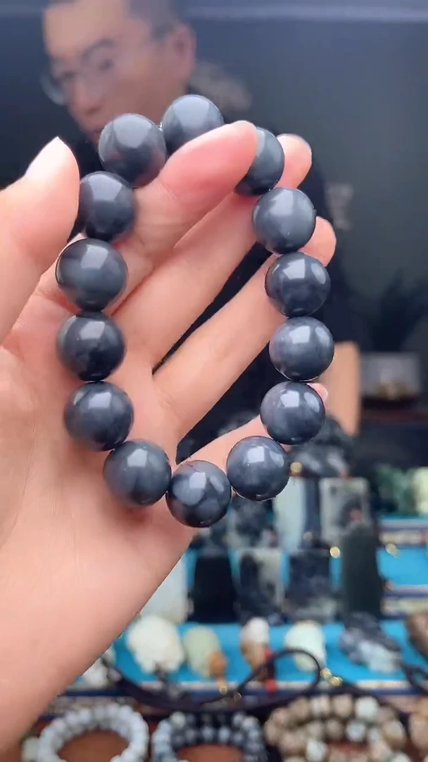 未镶嵌和田玉挂件1