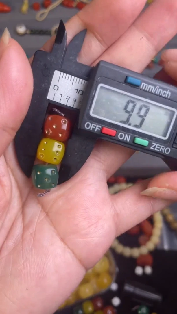 【闪购商品】石英质玉多样性发其一未镶嵌多样性发其一