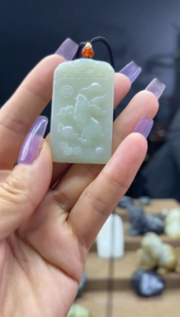 颈饰未镶嵌和田玉1