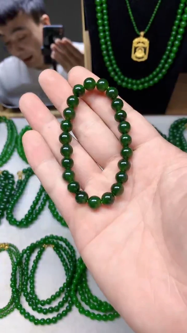 项链未镶嵌和田玉（碧玉）卡8 红皮单圈