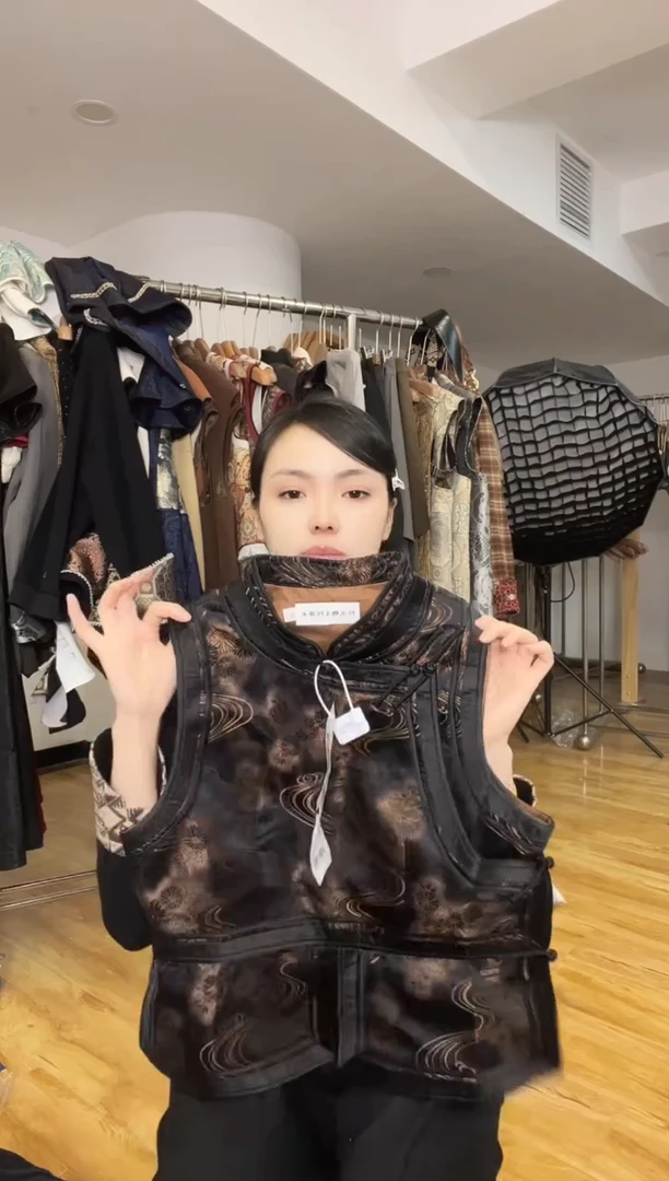 2XL码    125-135斤   马甲