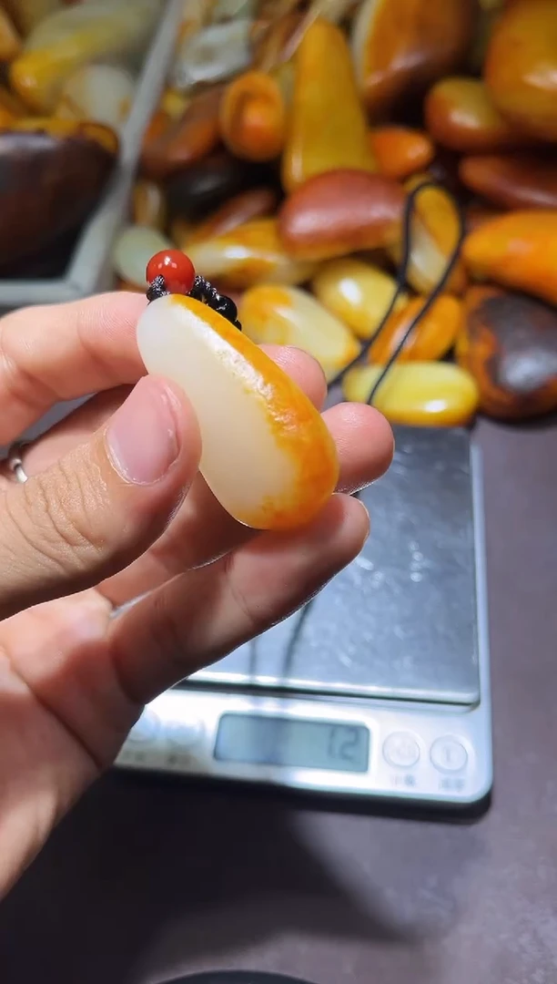 和田玉（子料）未镶嵌挂件YL-WW-5.29-120多样性发货