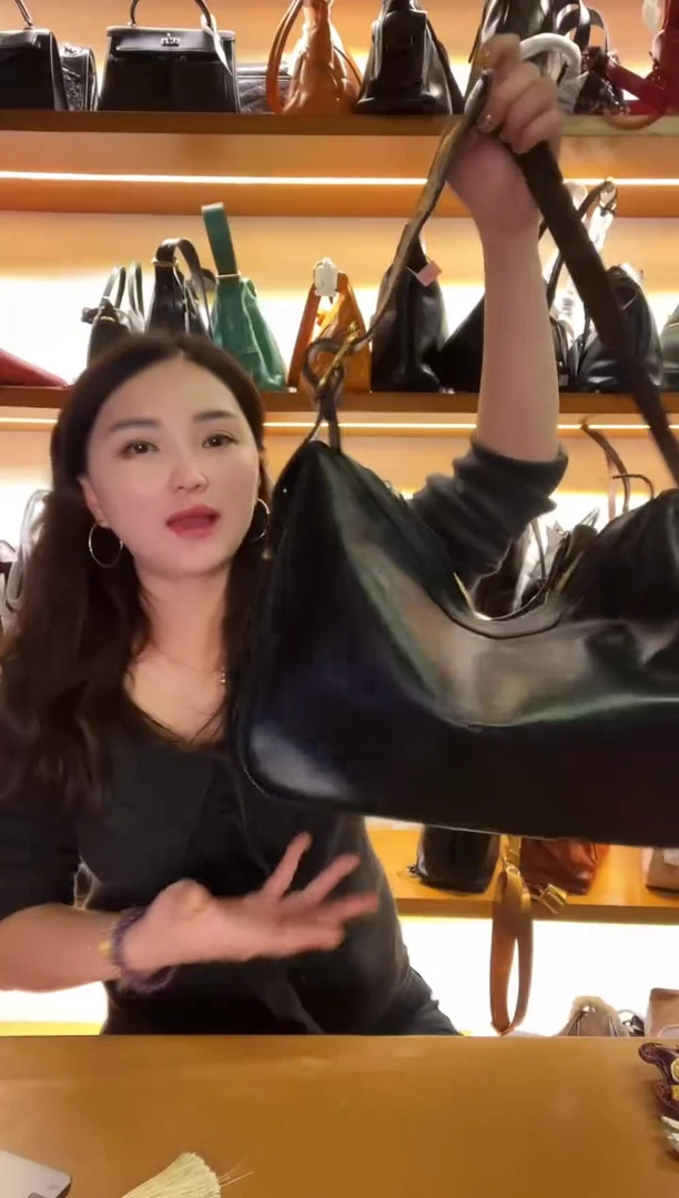 牛皮（革）高端订制时尚百搭女士手提斜跨包