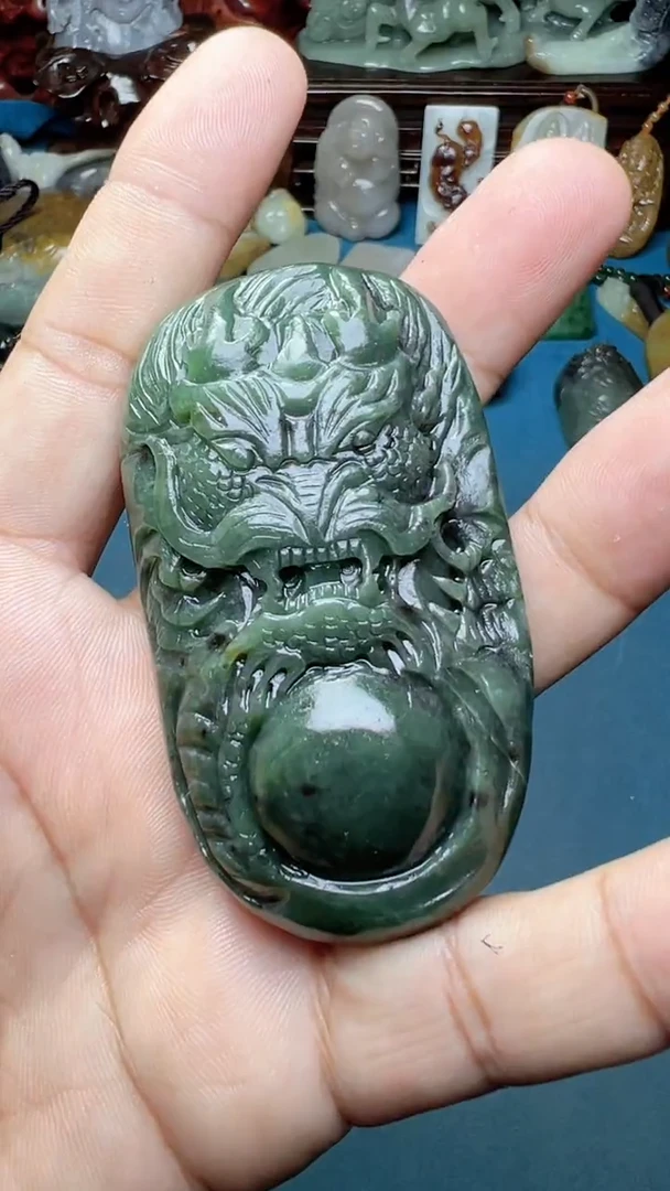 未镶嵌和田玉把件-