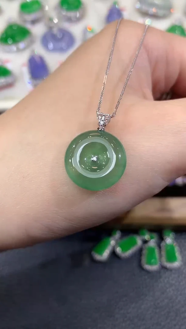 套链18K金镶嵌翡翠A24