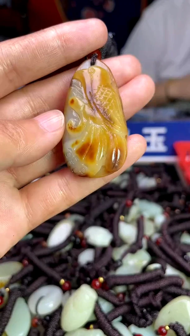 未镶嵌和田玉挂件1