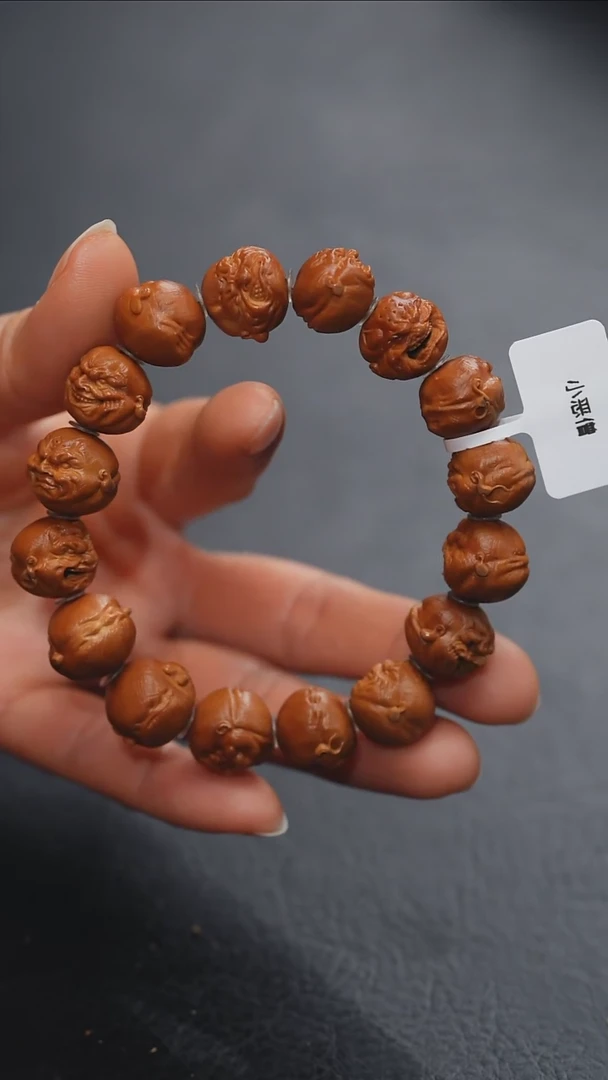 【闪购商品】橄榄核吊坠橄榄核