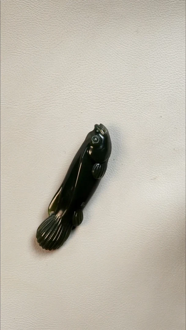 未镶嵌和田玉挂件鱼